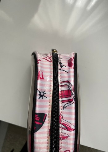 Victoria's Secret Pembe Şeffaf Makyaj Çantası - Görsel 7