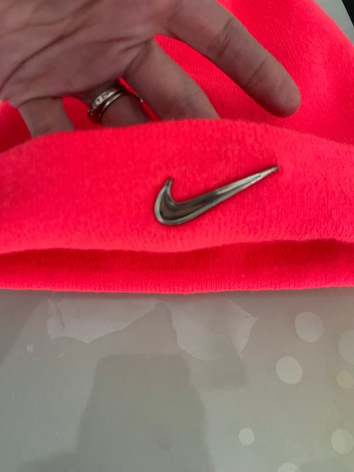 Pembe Kadın Nike Örgü Bere - Görsel 2