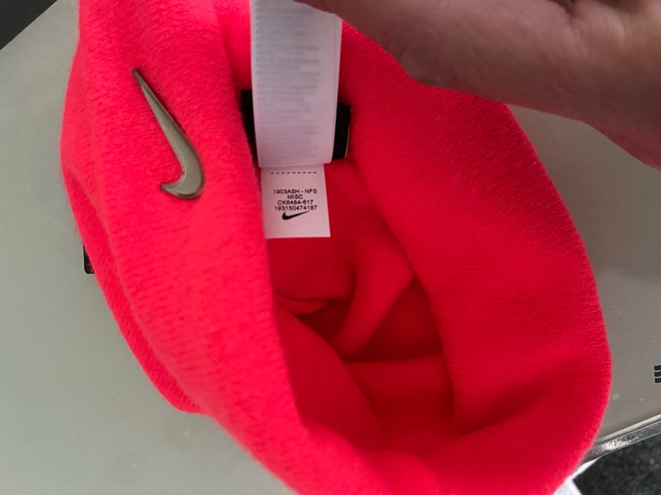 Pembe Kadın Nike Örgü Bere - Görsel 4