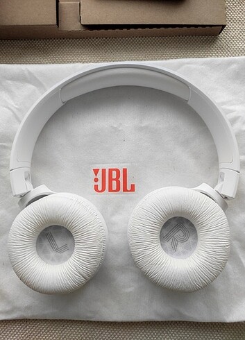 JBL TUNE 520 BT 