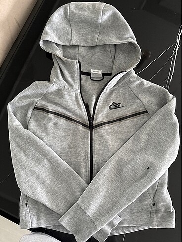 #nike kapüşonlu üst
