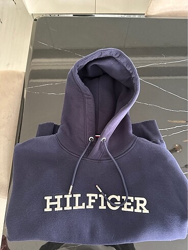 #tommy hilfiger sweat