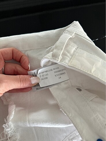 36 Beden beyaz Renk #mavi jeans şort