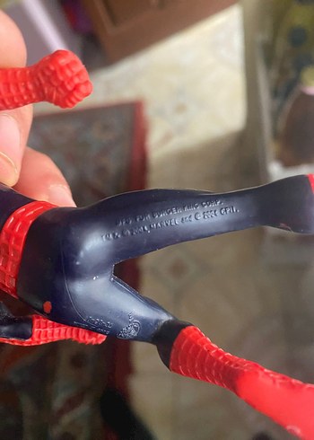 Kırmızı Siyah Örümcek Adam Aksiyon Figürü - Görsel 7