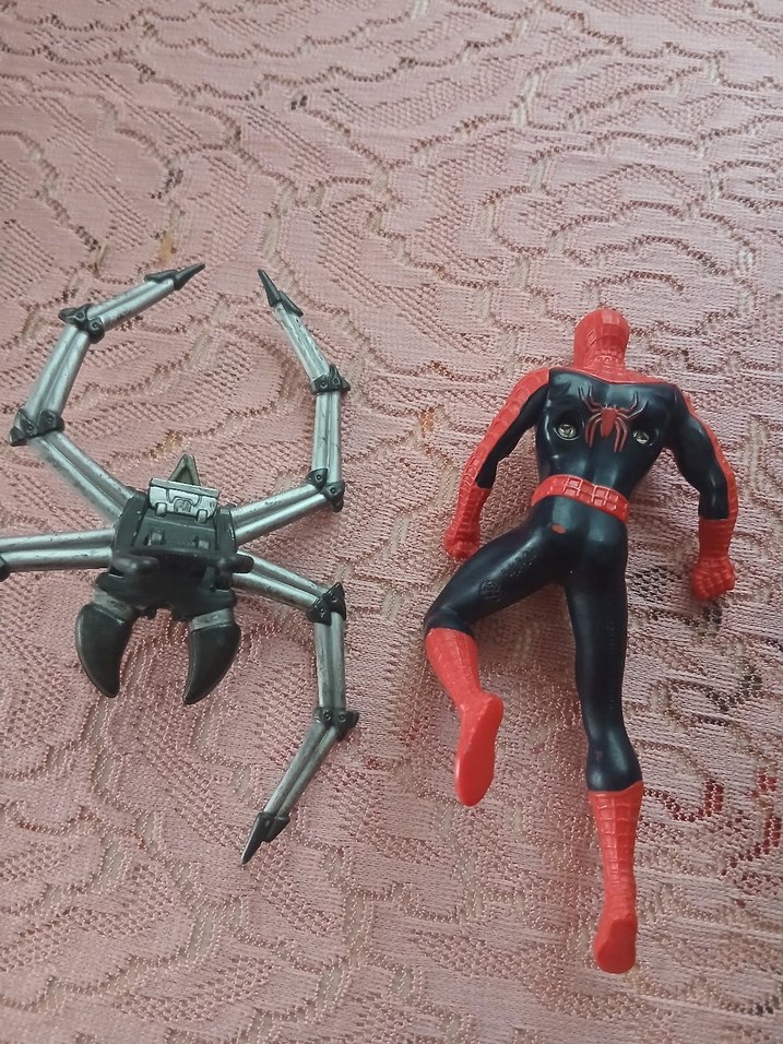 Kırmızı Siyah Örümcek Adam Aksiyon Figürü - Görsel 5