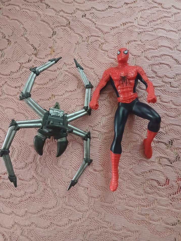 Kırmızı Siyah Örümcek Adam Aksiyon Figürü - Görsel 4