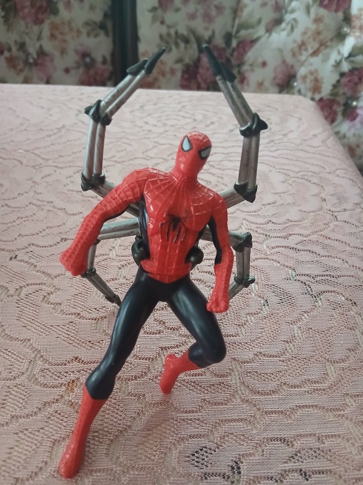 Kırmızı Siyah Örümcek Adam Aksiyon Figürü - Görsel 2