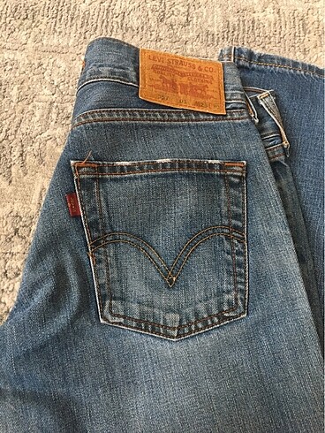 28 Beden mavi Renk Levis orjinal jean