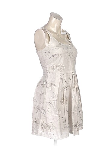 Vintage Love PreLoved Kısa Elbise %70 İndirimli.