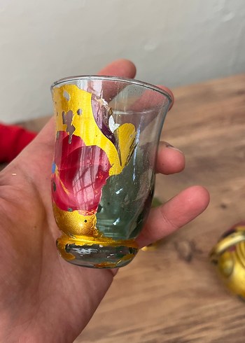  Beden altın Renk Altın Renkli Çiçek Desenli Sürahi ve 4 Bardak