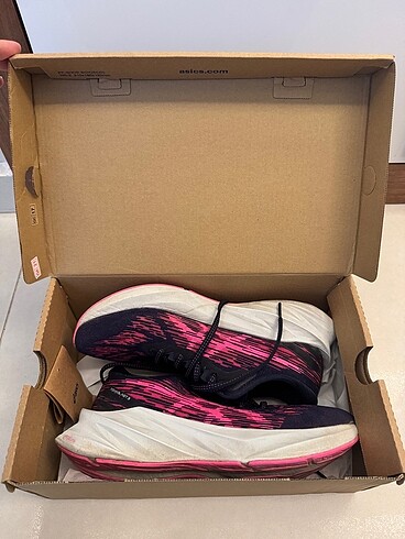 39,5 Beden siyah Renk Asics Novablast 3