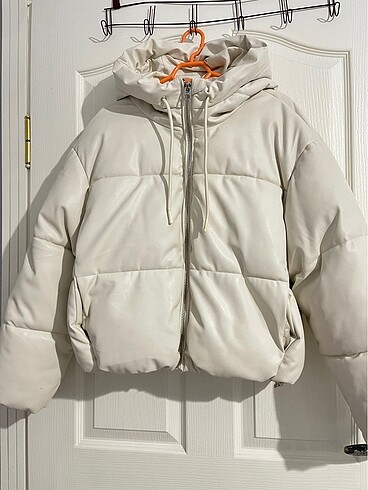 Bershka BERSHKA OVERSIZE ŞİŞME MONT KREM