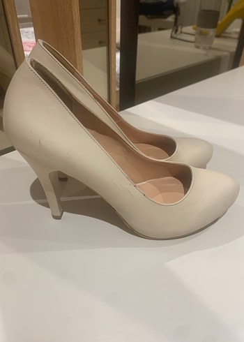 Diğer Beyaz Stiletto Topuklu Kadın Ayakkabı