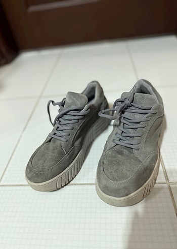 Gri Süet Kadın Spor Ayakkabı - Görsel 2