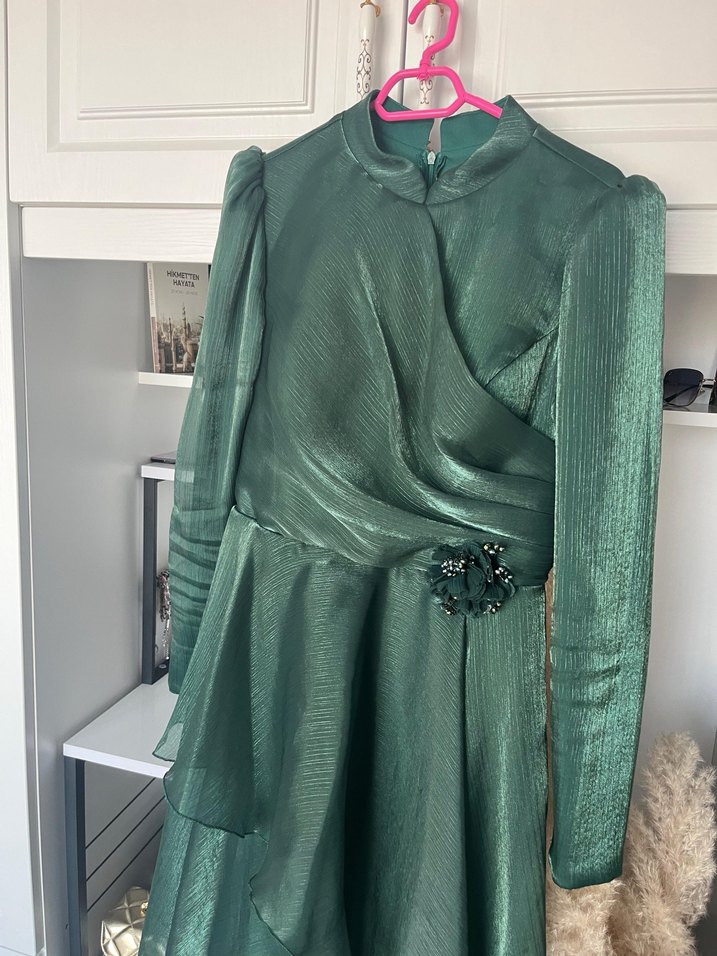 Drapeli Uzun Yeşil Kadın Abiye Elbise - Görsel 4