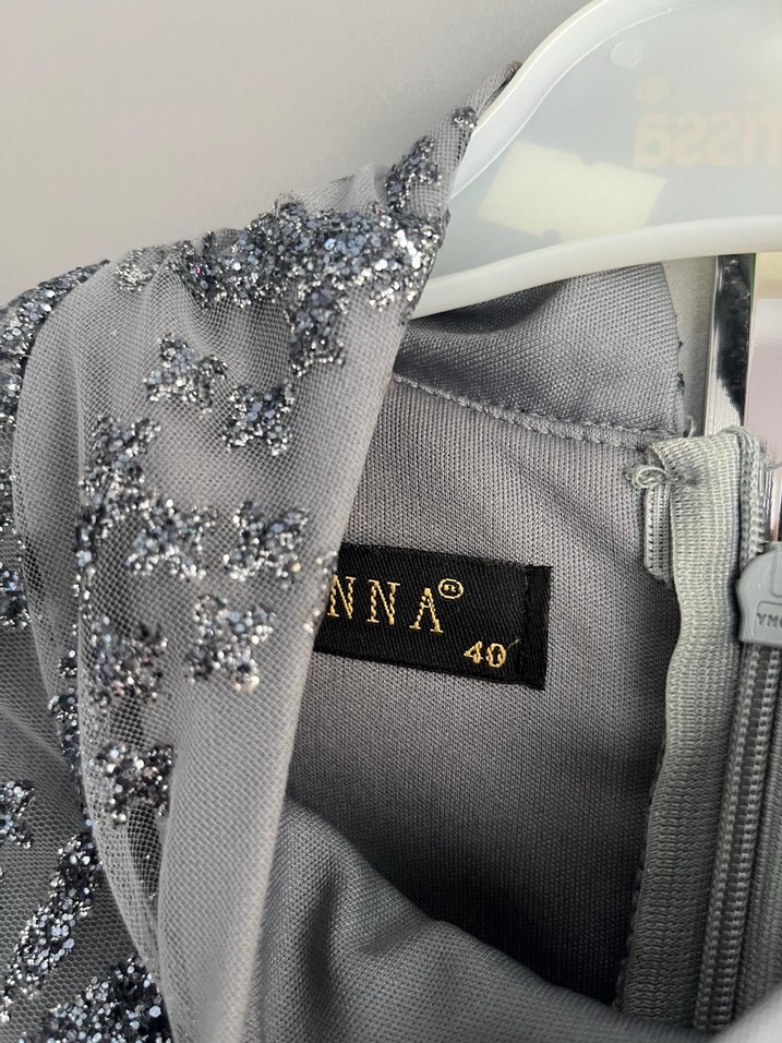 Uzun Kollu Gri İşlemeli Abiye Elbise - Görsel 3