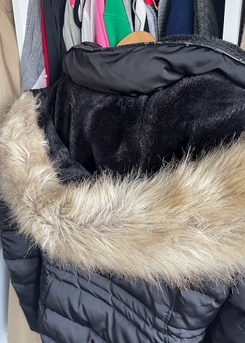 Zara Kürk Detaylı Siyah Kadın Kaz Tüyü Kışlık Mont - Görsel 6