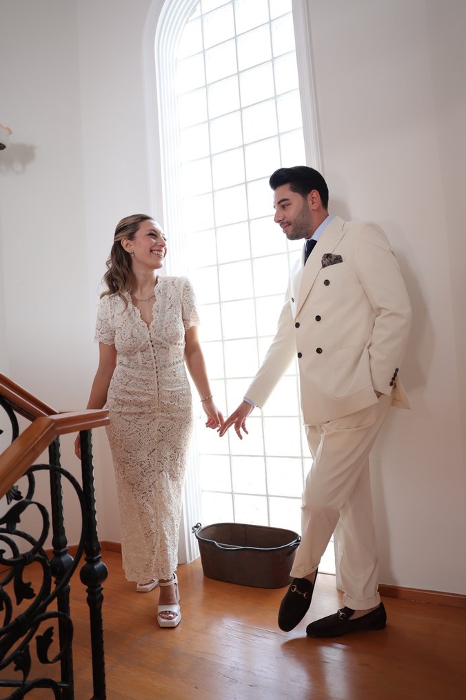 Dantel Detaylı Beyaz Midi Nişan Elbisesi - Görsel 3