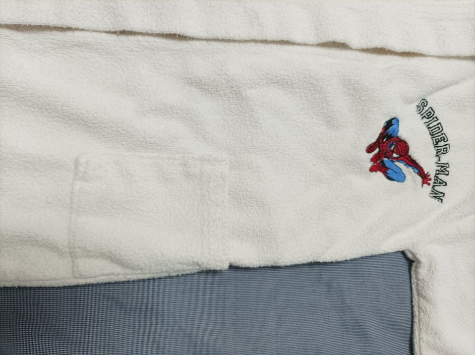 Kapüşonlu Beyaz Çocuk Bornoz - Görsel 3