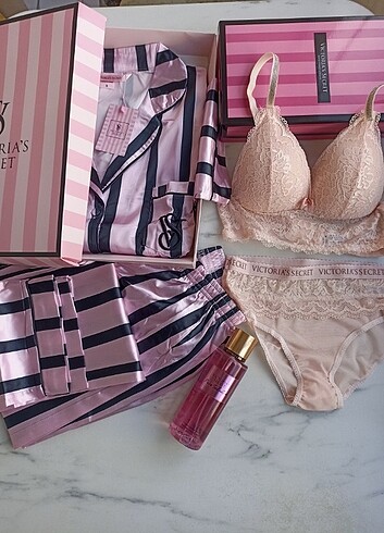 Victoria's Secret Saten Pijama Takımı