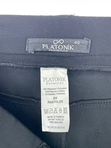 40 Beden siyah Renk PreLoved Kumaş Pantolon %70 İndirimli.