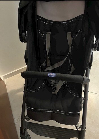 15-36 kg Beden Chicco Siyah Bebek Arabası