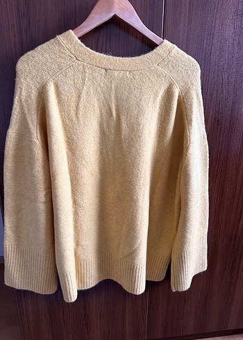 Pull&Bear Sarı V Yaka Örgü Kadın Kazak L beden - Görsel 6