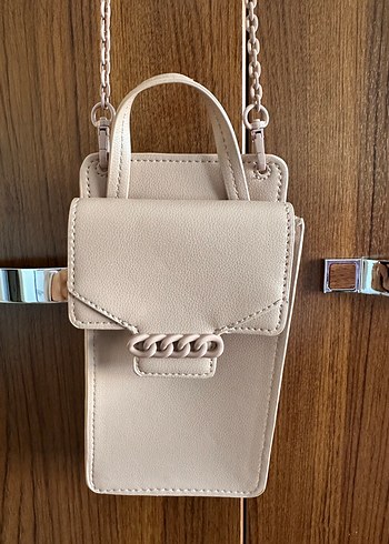 H&M Bej Deri Zincir Detaylı telefon  Çantası - Görsel 4