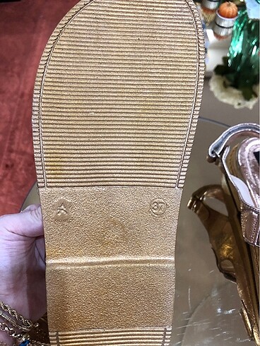 37 Beden altın Renk Chanel sandalet