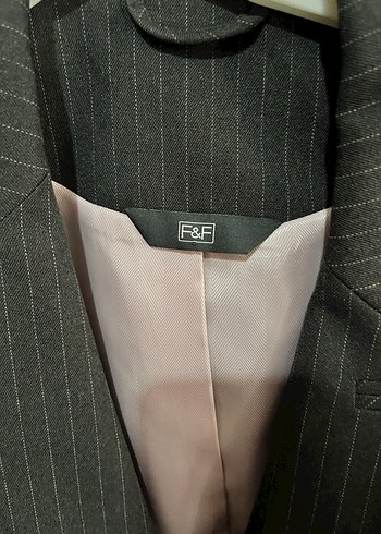 Kadın Gri Çizgili Regular Fit Kumaş Pantolon - Görsel 4