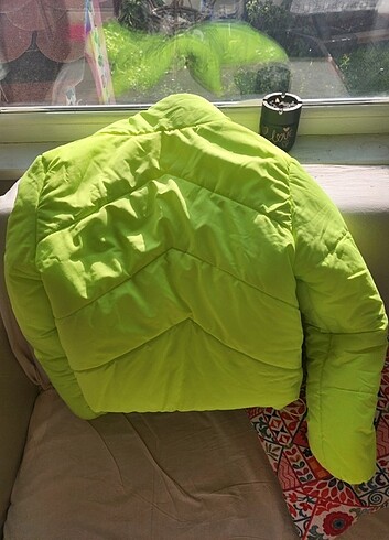 Neon yesil mont