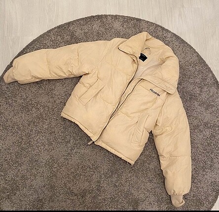 Bershka mont
