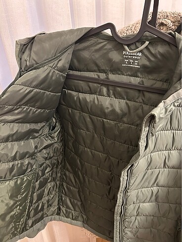 s Beden Pull and bear mont
