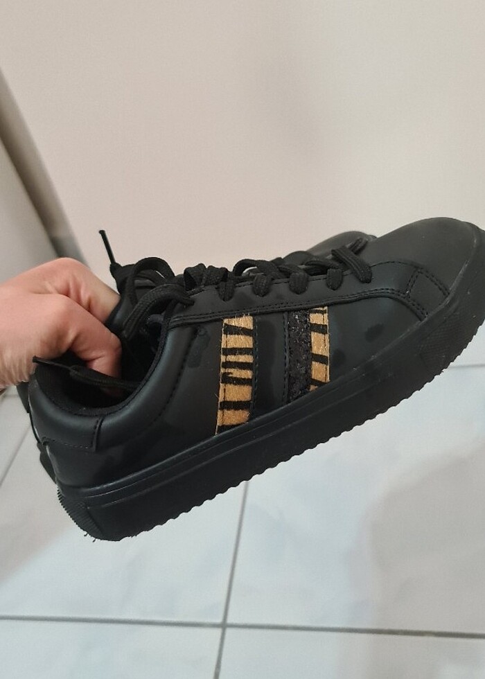 Spor Ayakkabı - Görsel 3