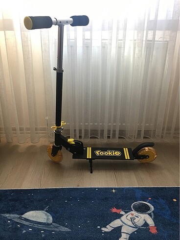 Işıklı scooter