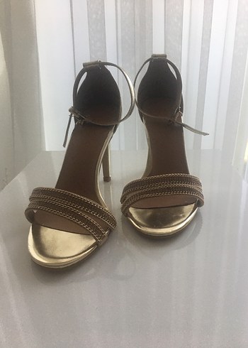 Bej Deri Stiletto Topuklu Kadın Ayakkabı