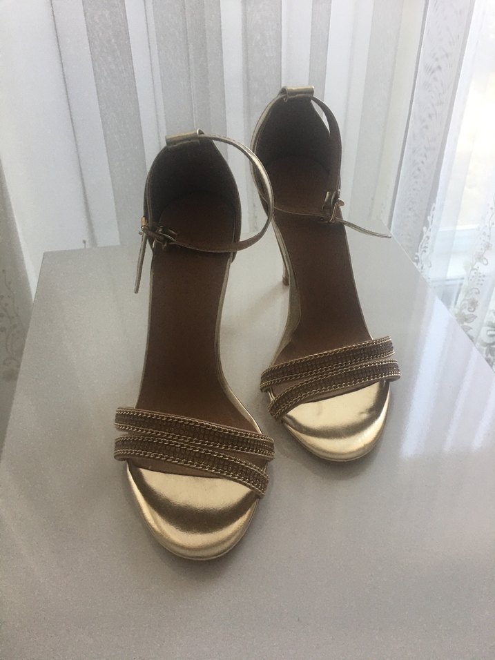 Bej Deri Stiletto Topuklu Kadın Ayakkabı - Görsel 4