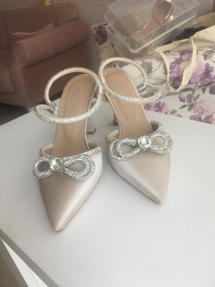 Bej İşlemeli Yüksek Topuklu Kadın Abiye Ayakkabı - Görsel 5