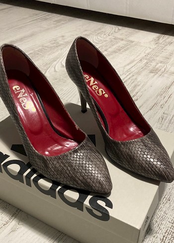 Kahverengi Yılan Desenli Topuklu Kadın Ayakkabı - Görsel 3