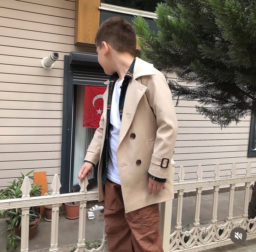 Bej Erkek Çocuk Kemerli Klasik Trençkot - Görsel 2