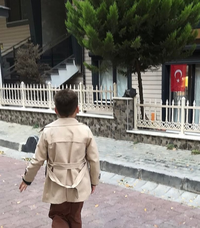 Bej Erkek Çocuk Kemerli Klasik Trençkot - Görsel 3