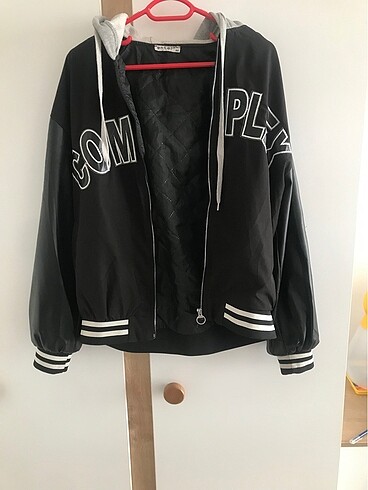 KAPİŞNLU DERİ KOL DETAYLI OVERSİZE CEKET - Görsel 6