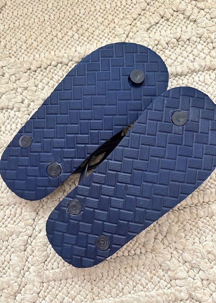 ÇOCUK PARMAK ARASI PLAJ TERLİĞİ - Görsel 3