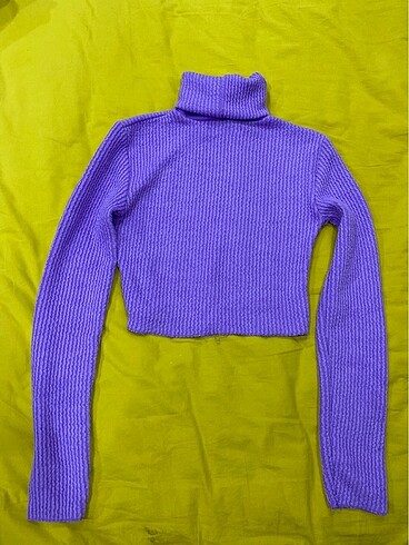Bershka mor bogazli crop kazak