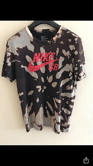 Nike t-shirt