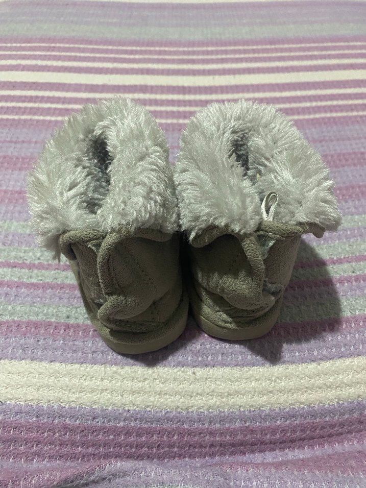 Gri bebek panduf - Görsel 3