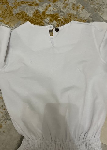 Uzun Kollu Beyaz Fırfırlı Bluz - Görsel 3