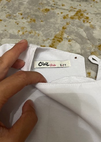 Uzun Kollu Beyaz Fırfırlı Bluz - Görsel 2