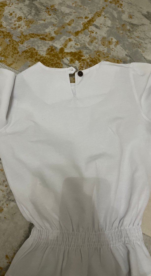 Uzun Kollu Beyaz Fırfırlı Bluz - Görsel 3