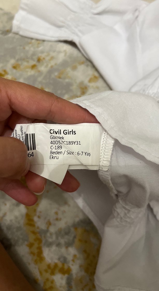 Uzun Kollu Beyaz Fırfırlı Bluz - Görsel 4